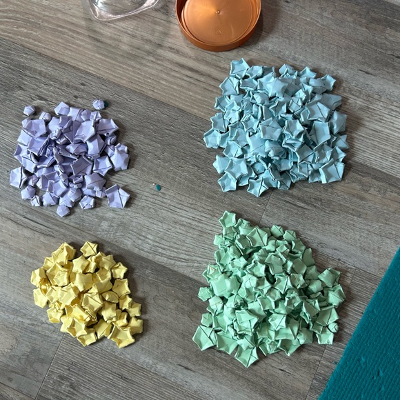 Handmade Assorted Paper Stars - Picture 6 of 6